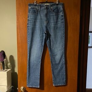 Madewell Women’s boyfriend fit Blue Jeans